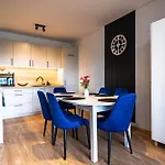 Viral Z Antresola W West Morze Apartamentow