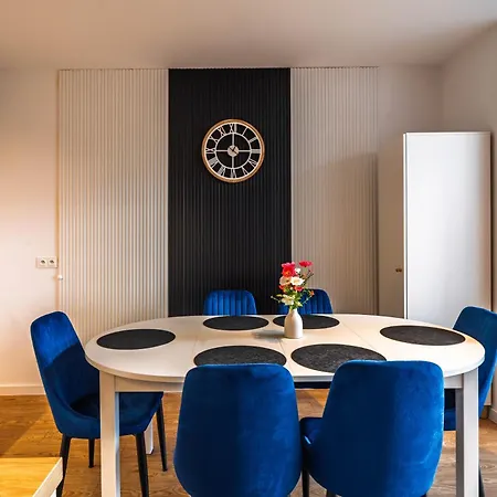 شقة Viral Z Antresola W West Morze Apartamentow ليبا